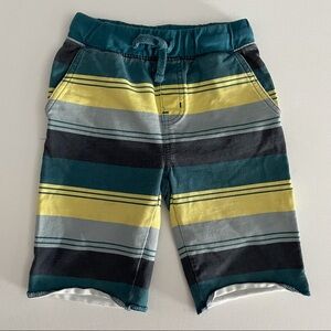 Tea Boys Shorts Size 4